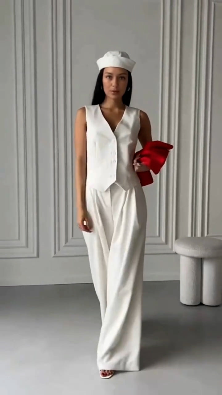 Valeria White Waistcoat With Pant